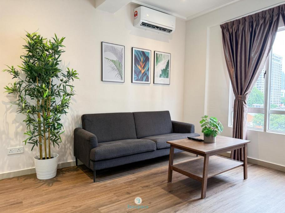 Cozy 3b2b 7 Pax - 5 Min To Klcc - Free Parking & Wifi Kuala Lumpur